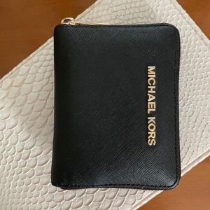 Michael Kors black zip wallet